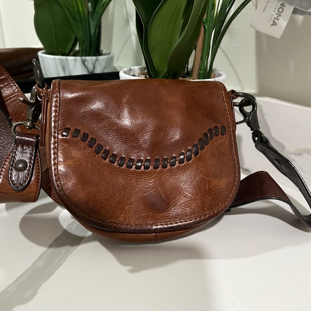 Frye Melissa Whipstitch Small Saddle Bag Cross body
